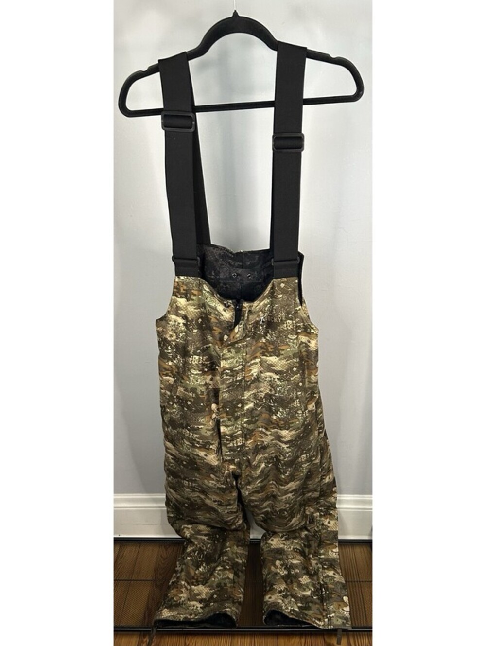 Rocky Reversible Camouflage Bib Overalls Men’s Size Small/Medium (Please Read)